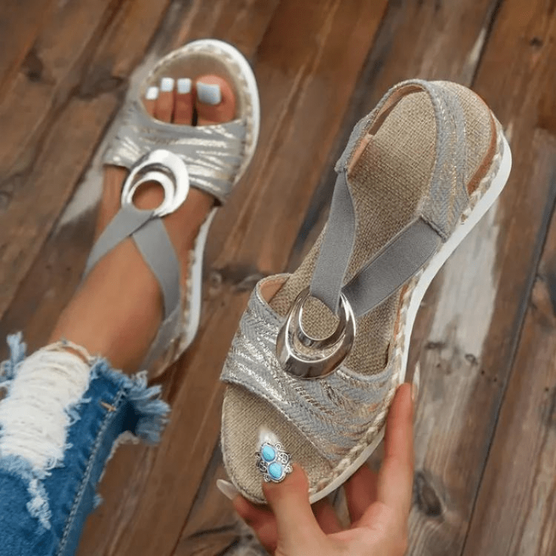 Ines™ | Ortopediska Wedgesandaler med Metalliska Detaljer – Komfort och Glans i Ett