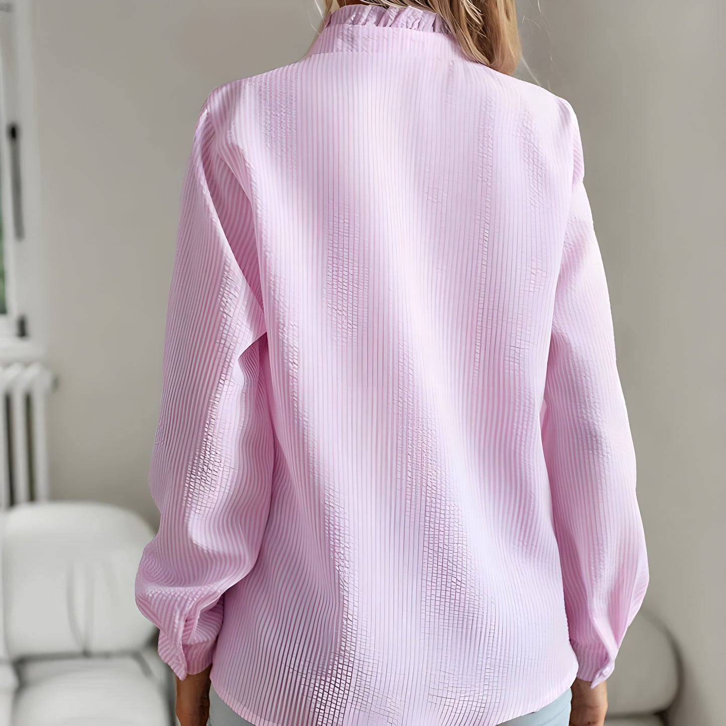 Sorella™ | Flatterande Ruffle Blus – Elegant, Luftig och Bekväm