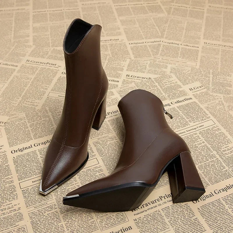 Leona™ | Dam Chelsea Boots – Elegans med en Djärv Twist